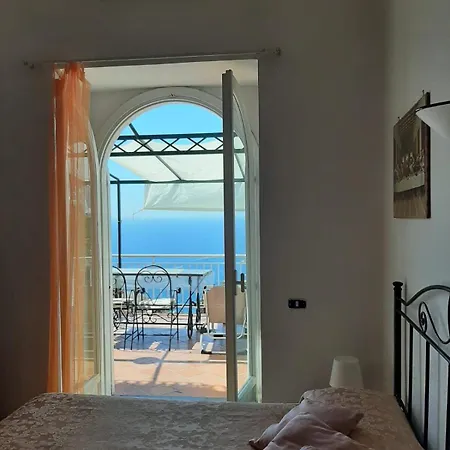 The Caravel * Amalfi